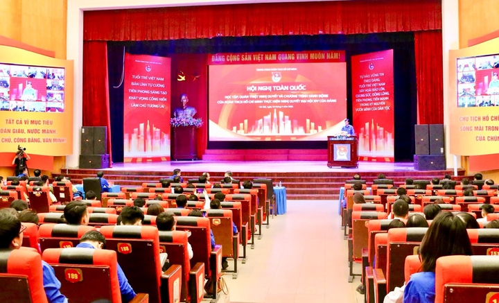 Toàn cảnh Hội nghị.