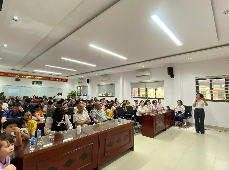 CHƯƠNG TRÌNH CHUYÊN ĐỀ, HỘI THẢO CHỦ ĐỀ: "TĂNG CƯỜNG PHỐI HỢP GIỮA GIA ĐÌNH VÀ NHÀ TRƯỜNG TRONG VIỆC CHĂM SÓC SỨC KHỎE HỌC SINH"- Ảnh 4.