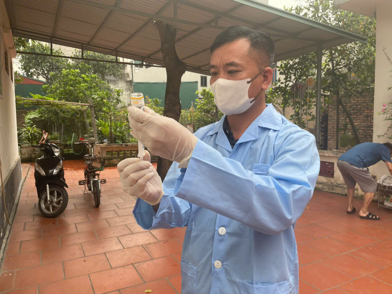 Xã Gia Lâm triển khai đồng bộ công tác tiêm phòng vắc xin cho đàn chó mèo, gia súc, gia cầm đợt 1 năm 2026- Ảnh 5.