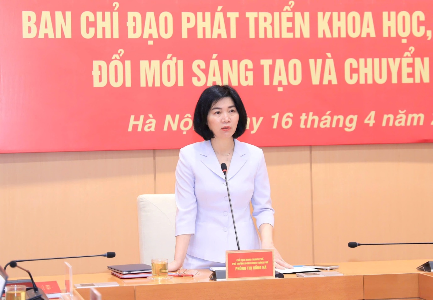 Chủ tịch HĐND thành phố Phùng Thị Hồng Hà: Chuyển đổi số phải nâng cao năng lực giám sát của HĐND- Ảnh 5.