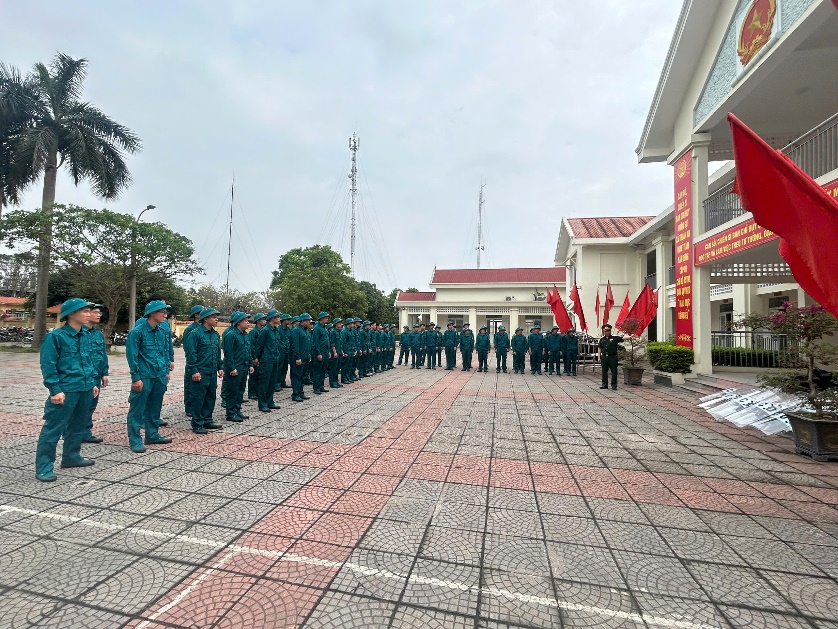 Ảnh có chứa bầu trời, ngoài trời, cây cối, tòa nhà  Nội dung do AI tạo ra có thể không chính xác.