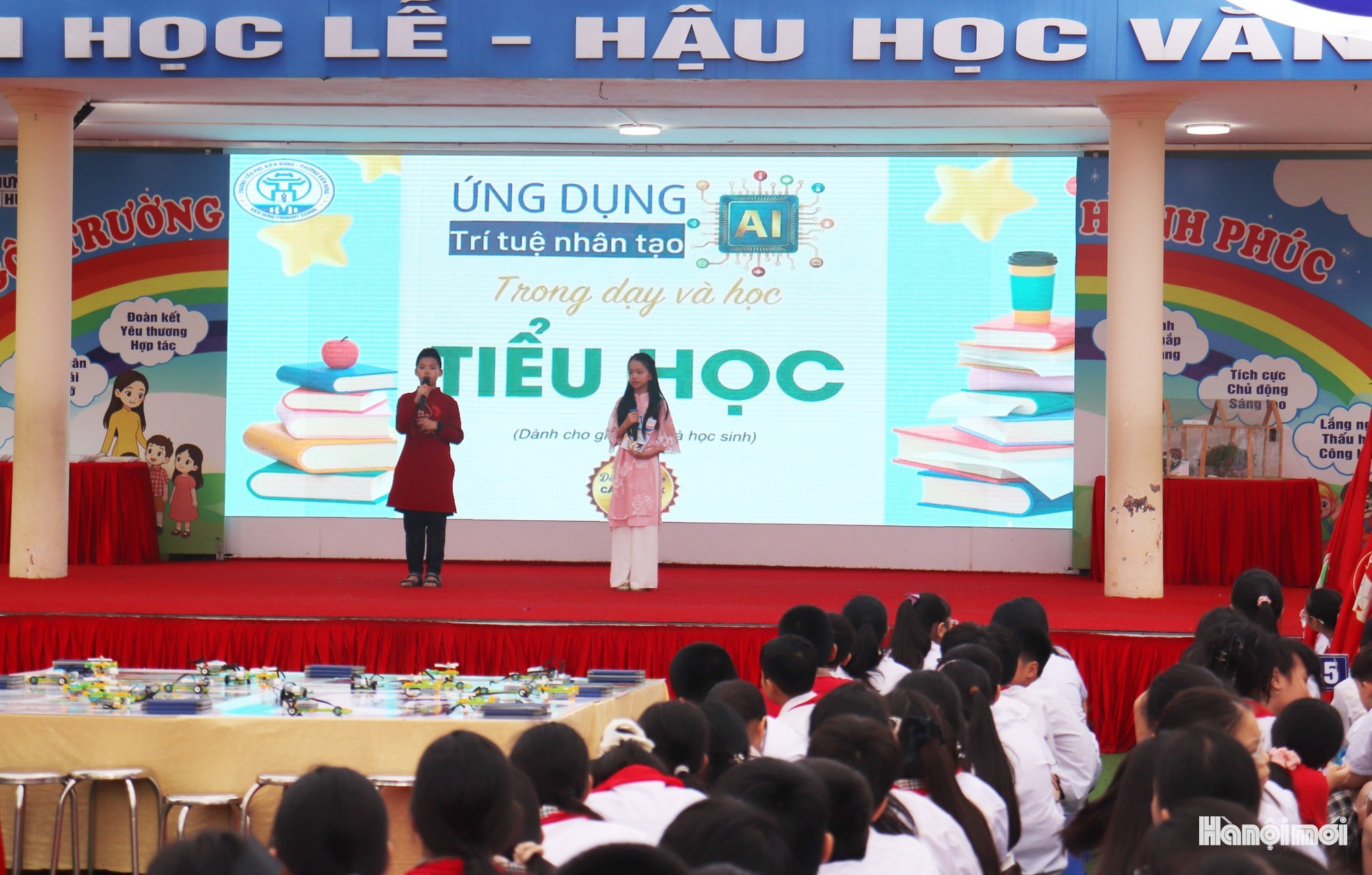 Ngày hội STEM - Sách - Công nghệ ở Kiến Hưng:Khơi nguồn sáng tạo, lan tỏa văn hóa đọc- Ảnh 4.