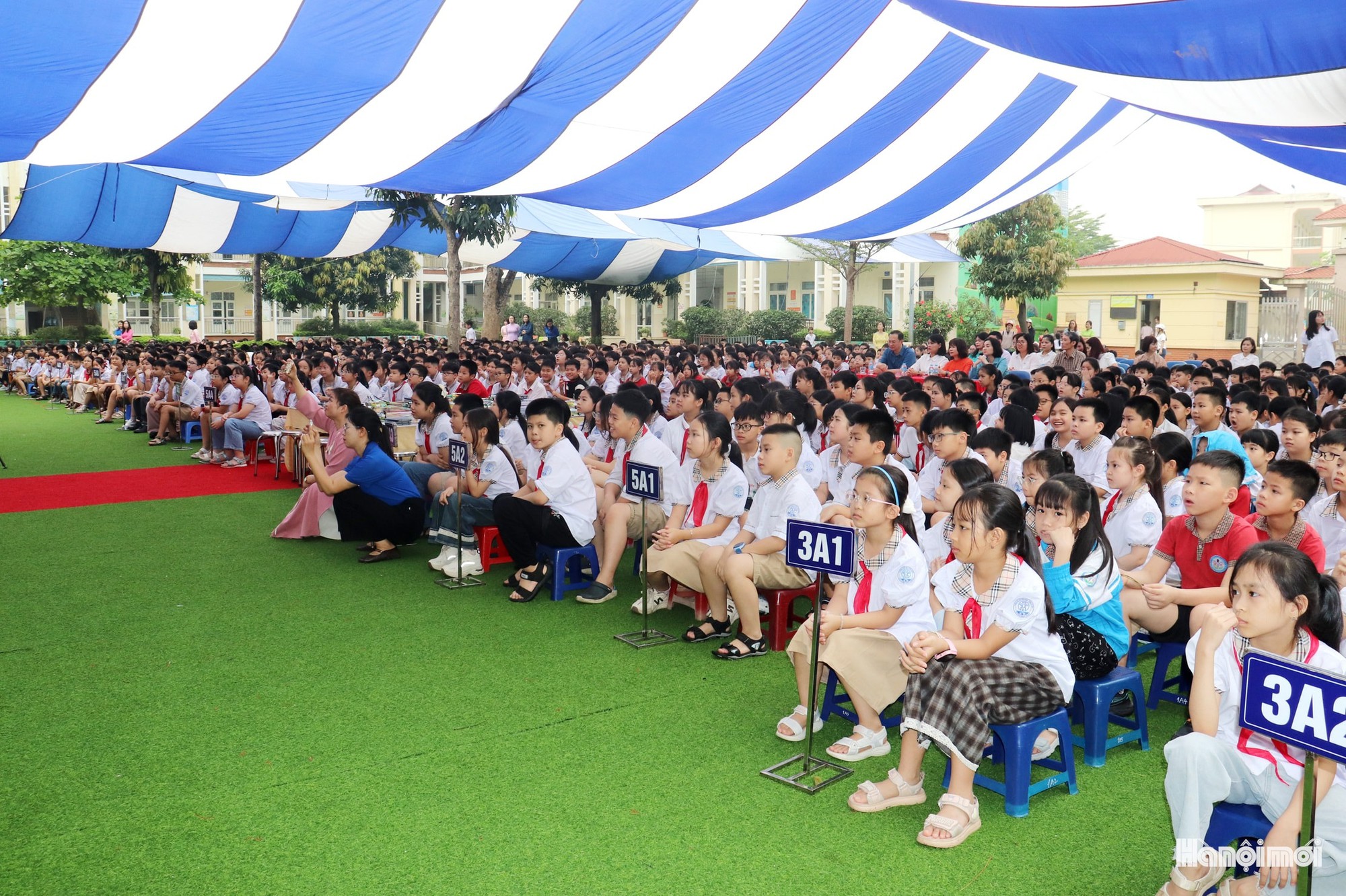 Ngày hội STEM - Sách - Công nghệ ở Kiến Hưng:Khơi nguồn sáng tạo, lan tỏa văn hóa đọc- Ảnh 1.