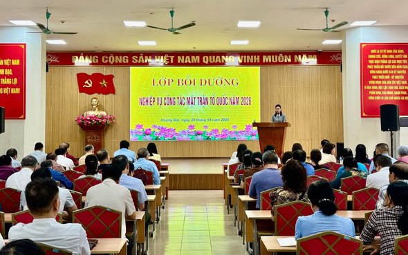 Mặt trận phường Tương Mai: Bồi dưỡng nghiệp vụ công tác mặt trận tổ quốc năm 2026 - Để mỗi cán bộ mặt trận là người tiên phong trong chuyển đổi số