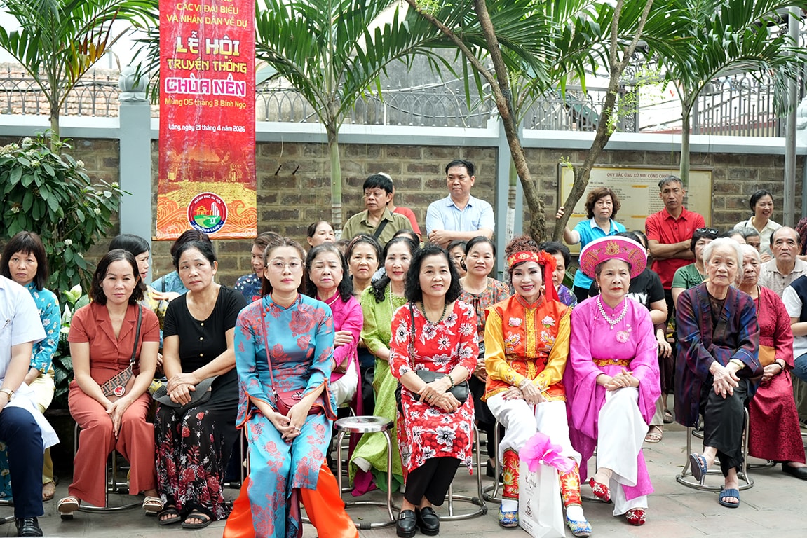 Khai mạc Lễ hội truyền thống Chùa Nền năm 2026:
Khi đạo hiếu "thắp lửa" cho hành trình hội Láng- Ảnh 7.