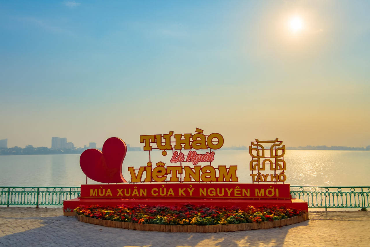 Công an phường Tây Hồ ra quân đảm bảo trật tự, mỹ quan đô thị khu vực Hồ Tây- Ảnh 6.