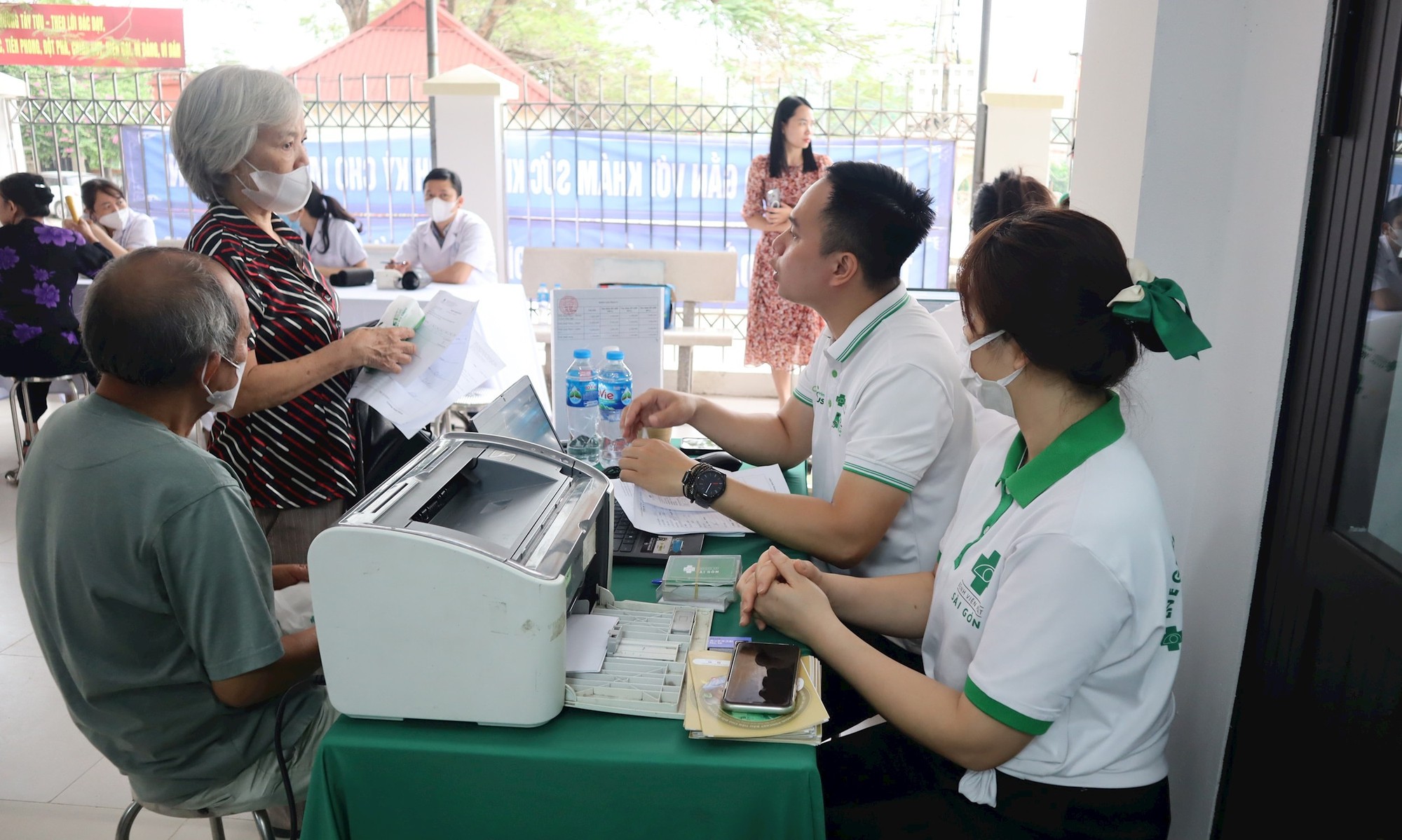 Phường Tây Tựu khám sức khỏe miễn phí cho hơn 200 người khuyết tật- Ảnh 4.