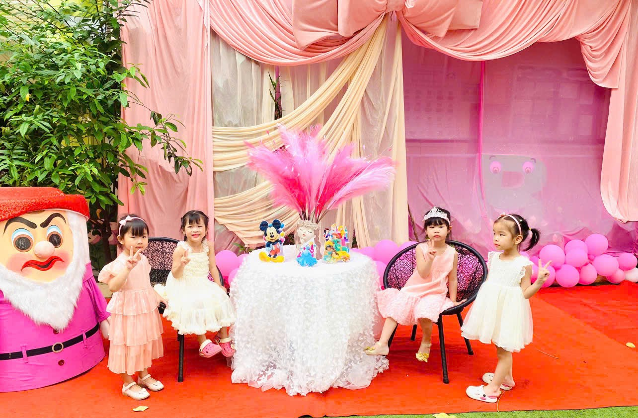 DISNEY PARTY – LỄ HỘI CỦA CÁC CHÀNG HOÀNG TỬ VÀ NÀNG CÔNG CHÚA- Ảnh 4.