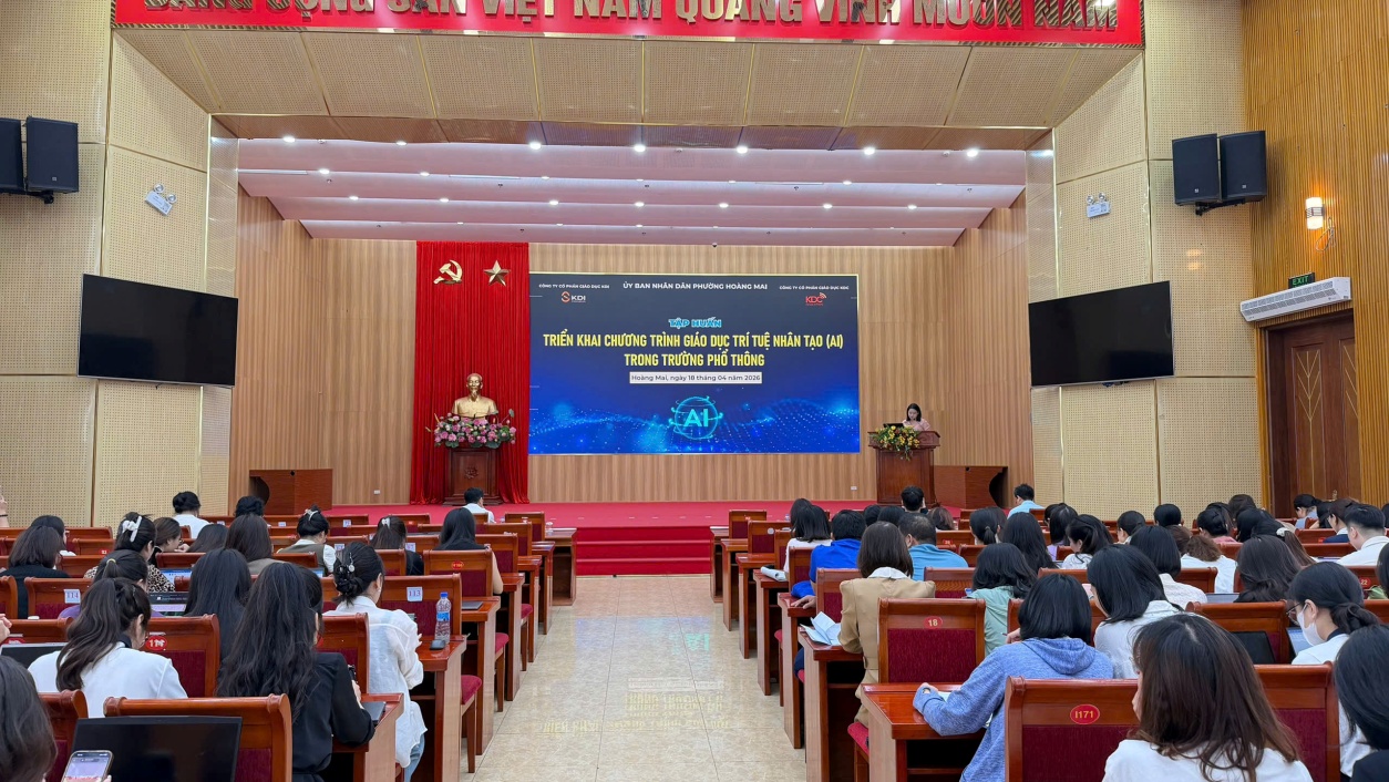 Hội nghị tập huấn triển khai Chương trình giáo dục trí tuệ nhân tạo (AI) trong trường phổ thông phường Hoàng Mai- Ảnh 1.