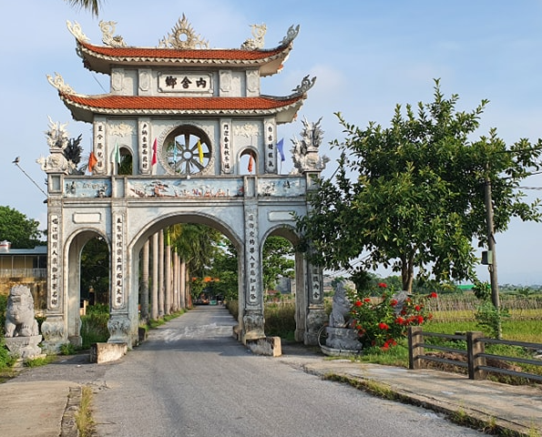 GIỚI THIỆU DI TÍCH ĐÌNH - MIẾU NỘI XÁ, XÃ HÒA XÁ- Ảnh 1.