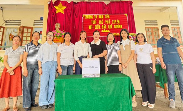 Các trường học trên địa bàn xã Phú Xuyên ủng hộ
Quỹ “Vì biển đảo Việt Nam” năm 2026
- Ảnh 9.
