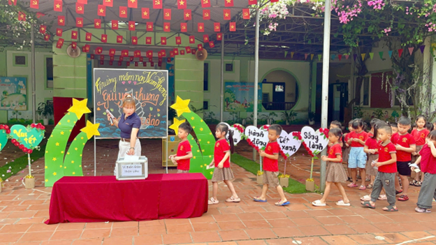 Các trường học trên địa bàn xã Phú Xuyên ủng hộ
Quỹ “Vì biển đảo Việt Nam” năm 2026
- Ảnh 3.