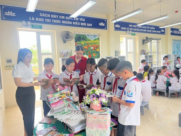 Sôi nổi các hoạt động hưởng ứng Ngày Sách và Văn hóa đọc Việt Nam năm 2026 tại các cơ sở giáo dục xã Phú Xuyên- Ảnh 10.