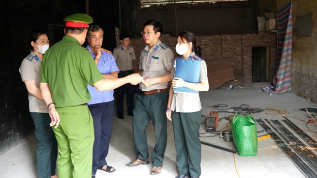 Quyết liệt cưỡng chế thi hành án dân sự tại Hoài Đức đảm bảo tính nghiêm minh của pháp luật- Ảnh 3.