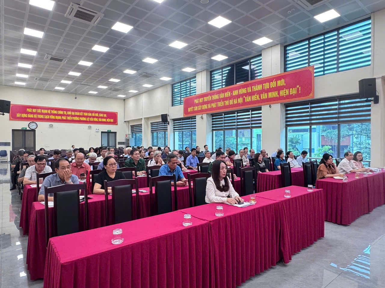 Ủy ban Kiểm tra Đảng ủy phường Phương Liệt tổ chức tiếp sóng Hội nghị trực tuyến về công tác kiểm tra, giám sát, kỷ luật Đảng- Ảnh 1.