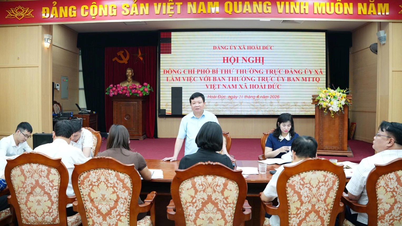 Đồng chí Trần Văn Nghĩa - Phó Bí thư Thường trực Đảng ủy xã làm việc với UB MTTQ Việt Nam xã Hoài Đức- Ảnh 2.