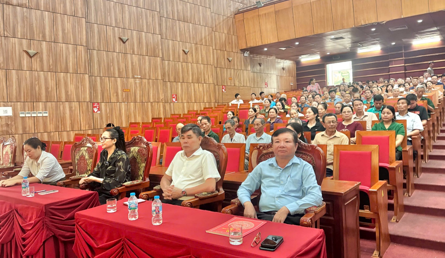 Tập huấn nghiệp vụ công tác Hội nông dân năm 2026 cho cán bộ hội nông dân 4 xã Hoài Đức, Dương Hoà, Sơn Đồng, An Khánh- Ảnh 1.