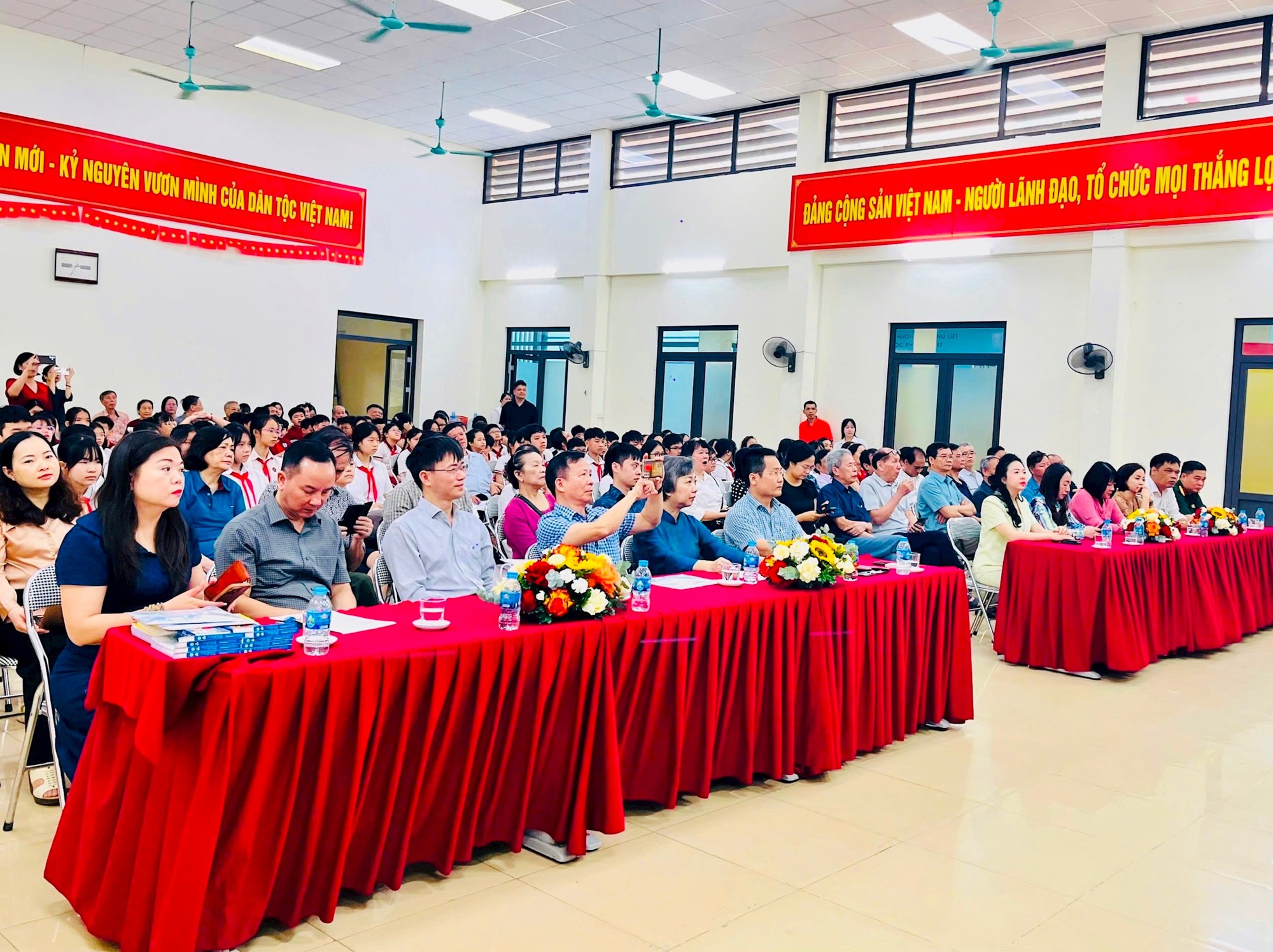 Phường Phương Liệt hưởng ứng Ngày Sách và Văn hóa đọc Việt Nam- Ảnh 1.