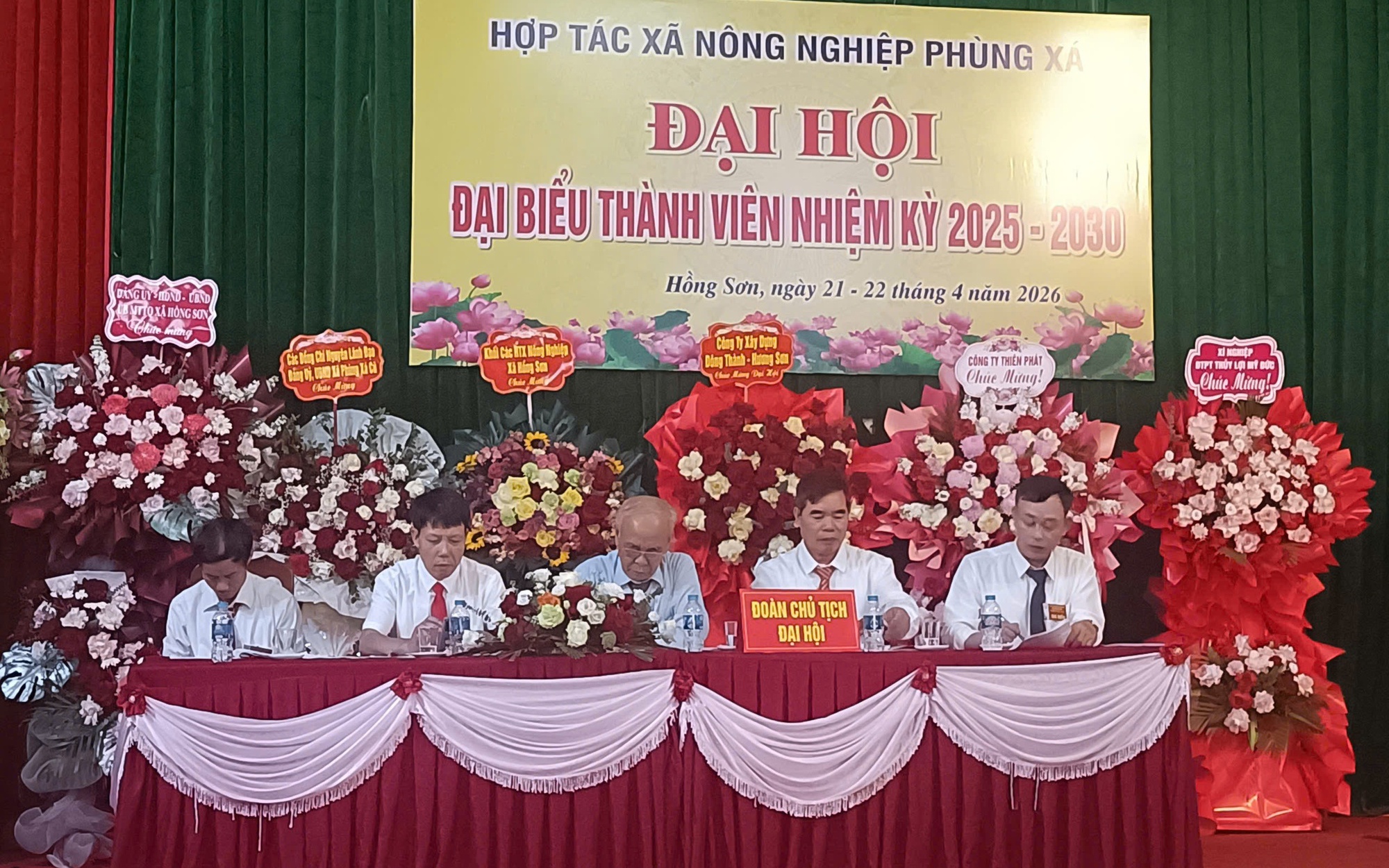 Đại hội Hợp tác xã Nông Nghiệp Phùng Xá tổ chức thành công, đề ra hướng phát triển trong nhiệm kỳ mới