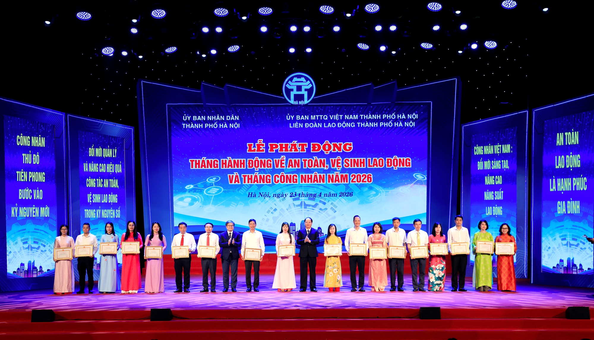 Xây dựng đội ngũ công nhân Thủ đô hiện đại, lành nghề, kỷ luật, sáng tạo, làm chủ công nghệ- Ảnh 4.