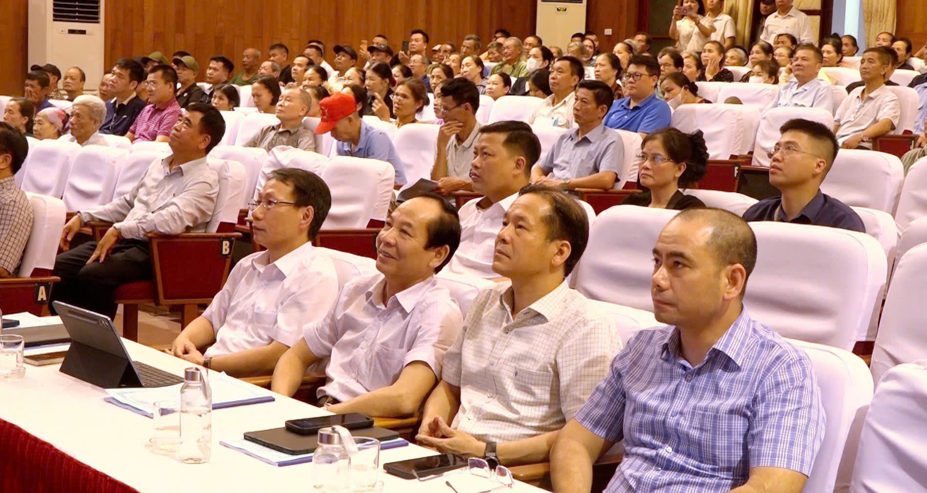 Phường Phú Diễn đối thoại với người dân về Dự án Công viên công nghệ số và hỗn hợp- Ảnh 1.