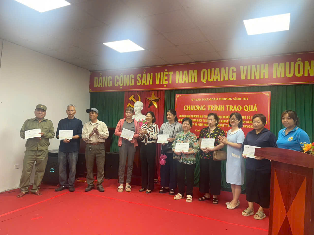 Chương trình trao quà tới người khuyết tật có hoàn cảnh khó khăn nhân dịp kỷ niệm Ngày Người khuyết tật Việt Nam 18/4/2026- Ảnh 1.