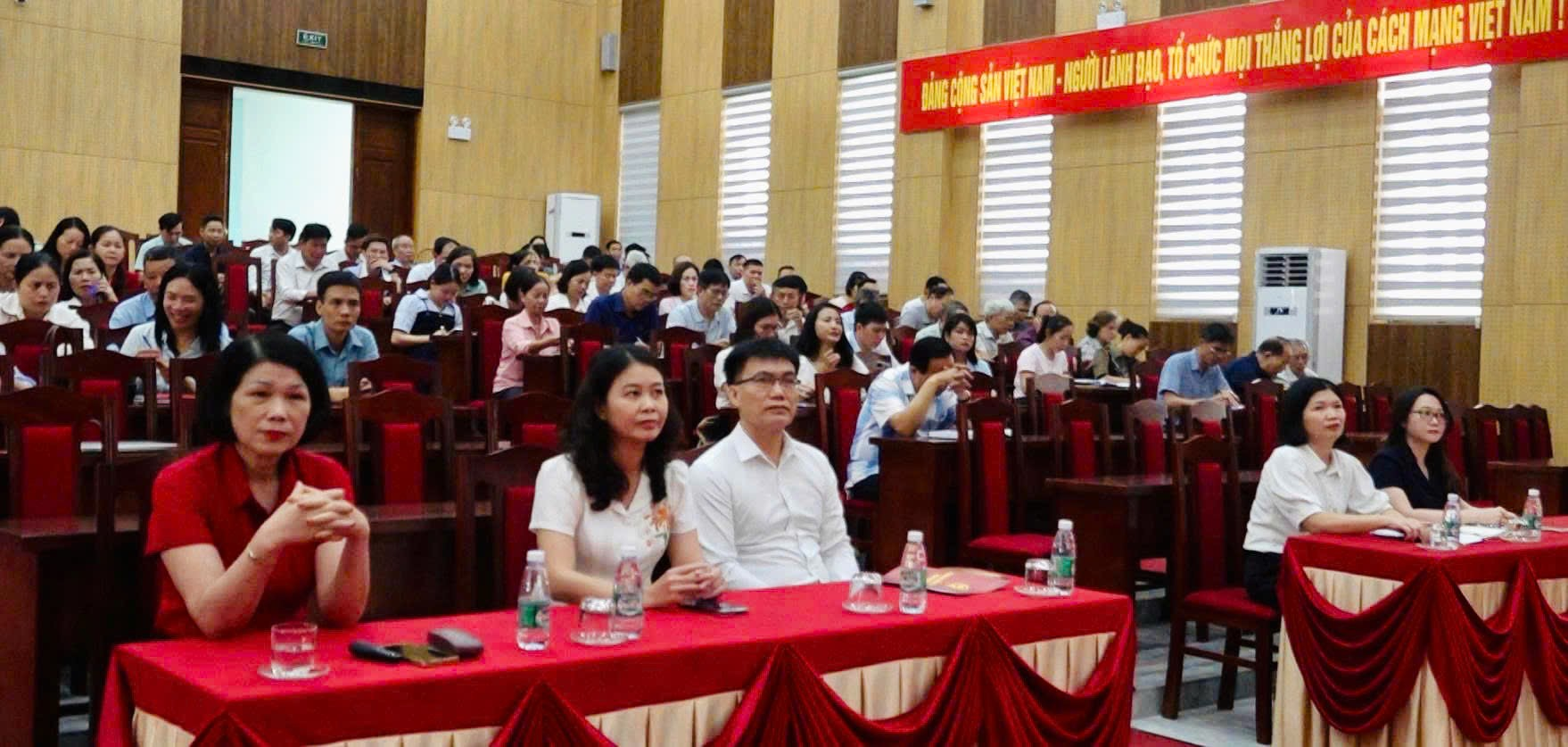 Xã Ô Diên tập huấn bồi dưỡng nghiệp vụ công tác Đảng năm 2026- Ảnh 3.