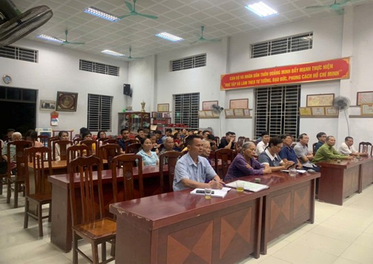 Chi bộ thôn Quảng Minh trang trọng tổ chức Lễ kết nạp đảng viên mới- Ảnh 2.