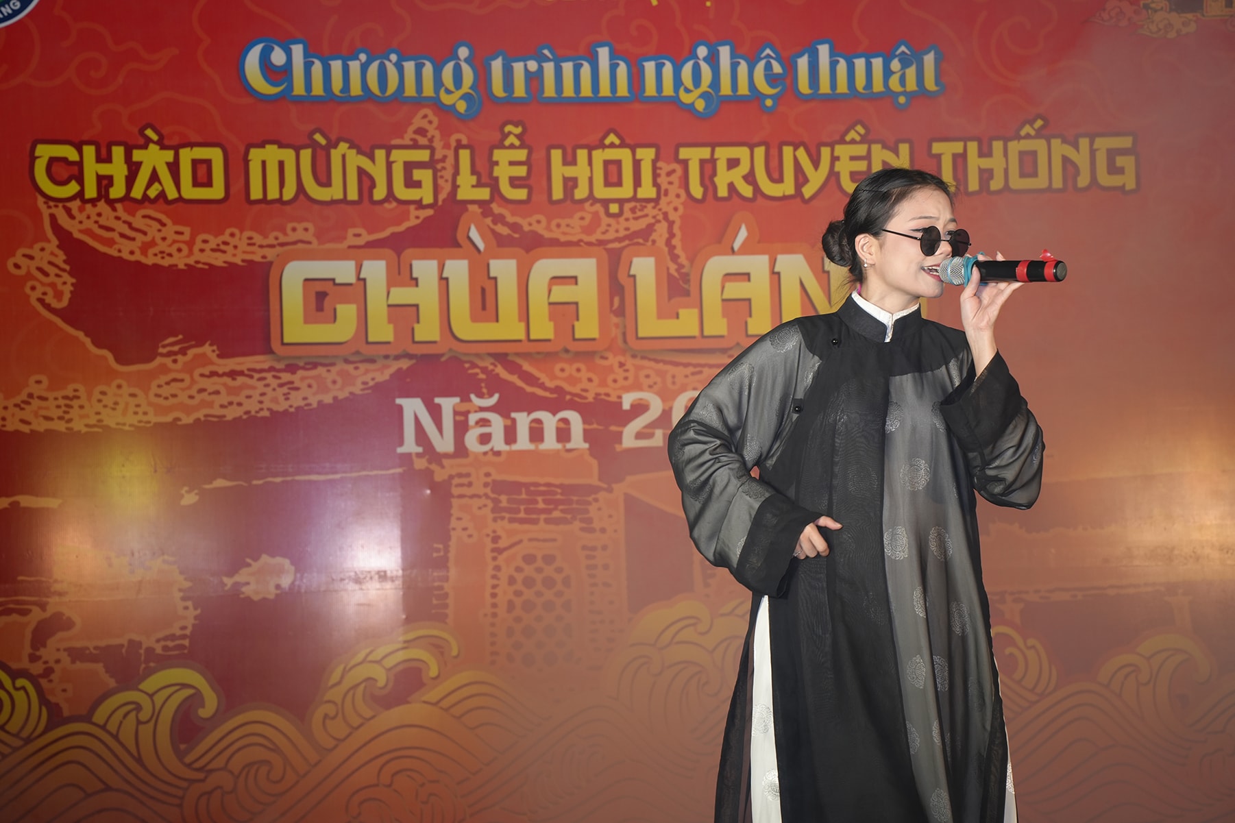 Đêm nghệ thuật truyền thống tại "Đệ nhất tùng lâm": Khi di sản cất lời- Ảnh 6.