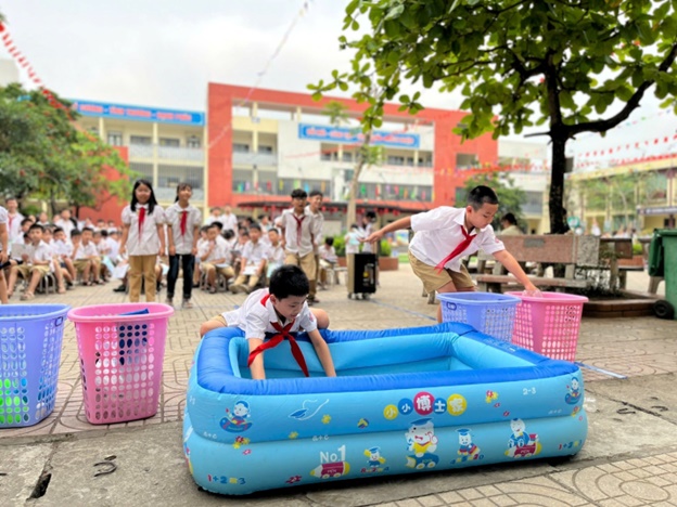 Điện ảnh mở ra không gian giáo dục mới cho học sinh Lý Nam Đế- Ảnh 3.