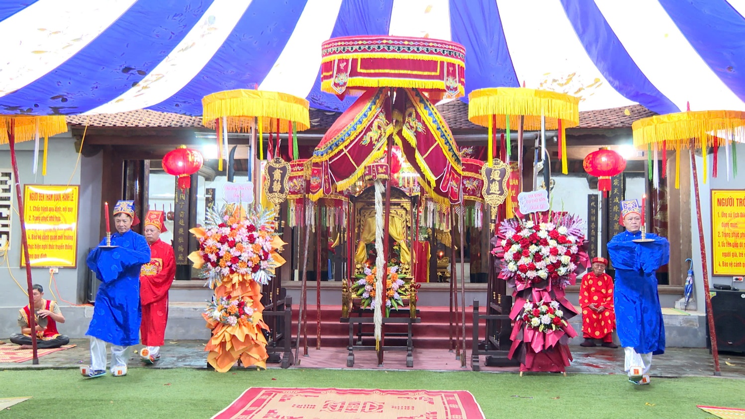 Đồng chí Nguyễn Thanh Bình-Bí thư Đảng ủy, Chủ tịch HĐND xã dâng lễ tại lễ hội truyền thống Đình làng Đại Tự năm 2026- Ảnh 3.