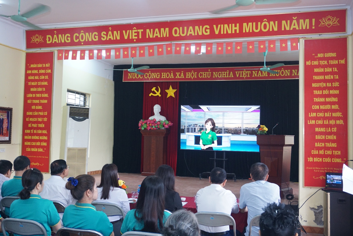 HND xã Gia Lâm ra mắt Tổ hội nông dân nghề nghiệp, Câu lạc bộ nông dân bảo vệ môi trường và gắn biển tuyến đường nông dân tự quản “Sáng – Xanh – Sạch – Đẹp – Văn minh”- Ảnh 2.