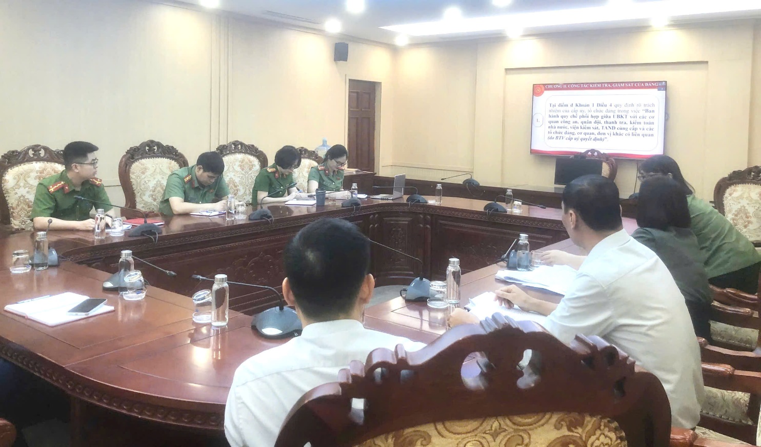 Hoài Đức dự hội nghị trực tuyến quán triệt và triển khai Nghị quyết về đổi mới, nâng cao hiệu lực công tác kiểm tra, giám sát, kỷ luật Đảng- Ảnh 2.