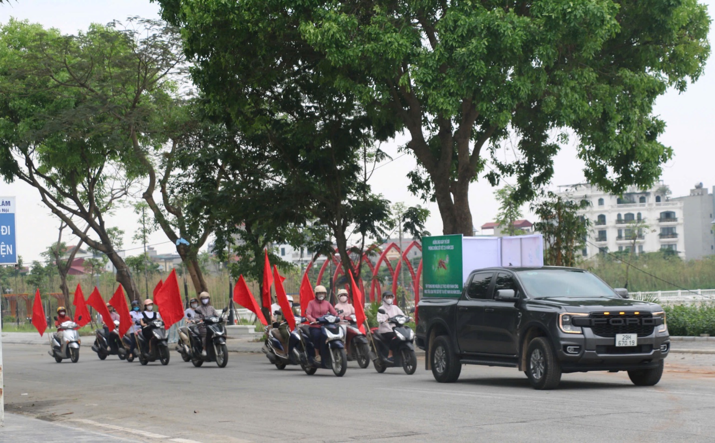 Trạm y tế xã Gia Lâm hưởng ứng Ngày Thế giới phòng, chống sốt rét 25/4- Ảnh 2.