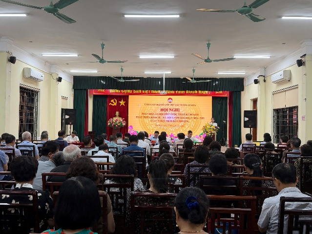 D:\MTTQ Yên Hòa\Ảnh hoạt động MT\HN phản biện\z7733951863669_6fbe365d3a76f2d3cde9163fd5ef4236.jpg