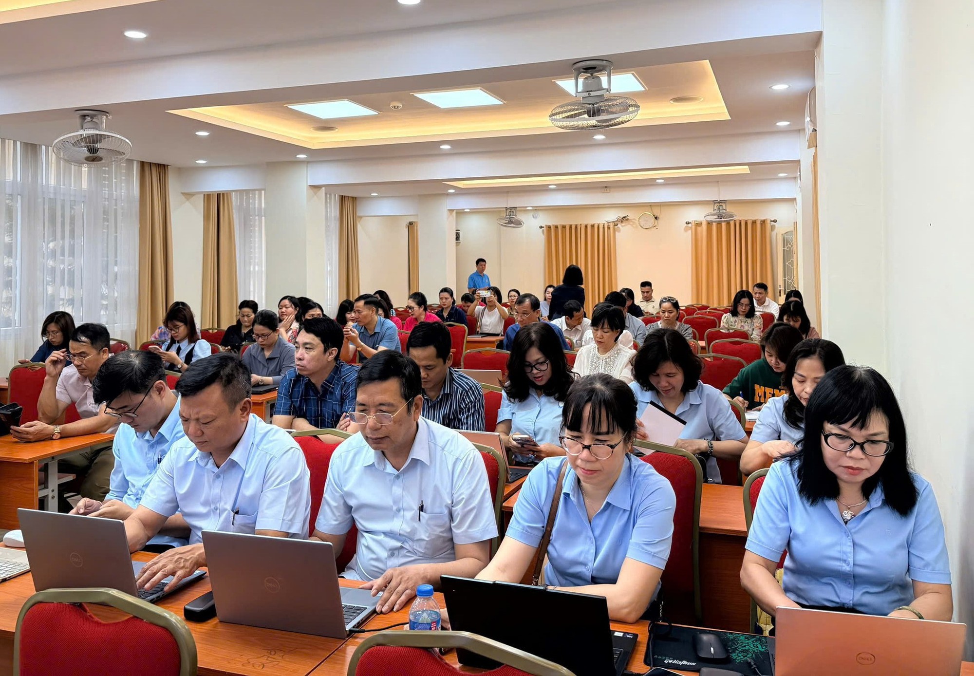 Phường Hoàn Kiếm phát huy vai trò chuyển đổi số trong hoạt động công đoàn- Ảnh 1.