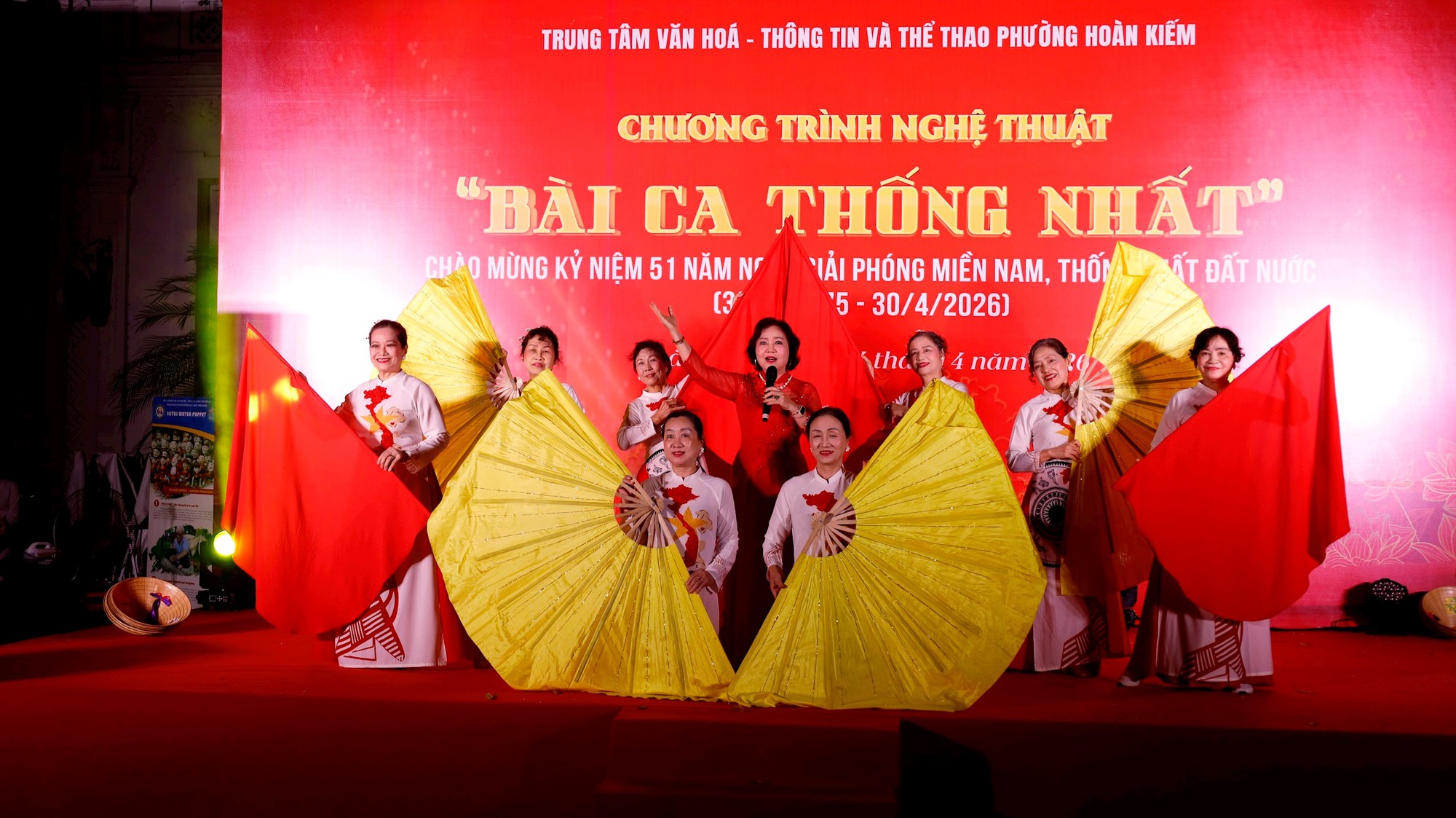 Hoàn Kiếm tổ chức chương trình nghệ thuật kỷ niệm 51 năm Ngày Giải phóng miền Nam- Ảnh 2.