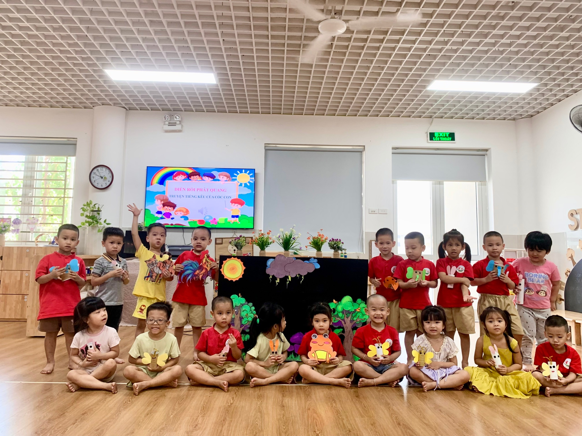 CÔ GIÁO NGUYỄN HỒNG HẠNH- NGƯỜI "THẮP LỬA" TÌNH YÊU VĂN HỌC CHO TRẺ THƠ- Ảnh 3.