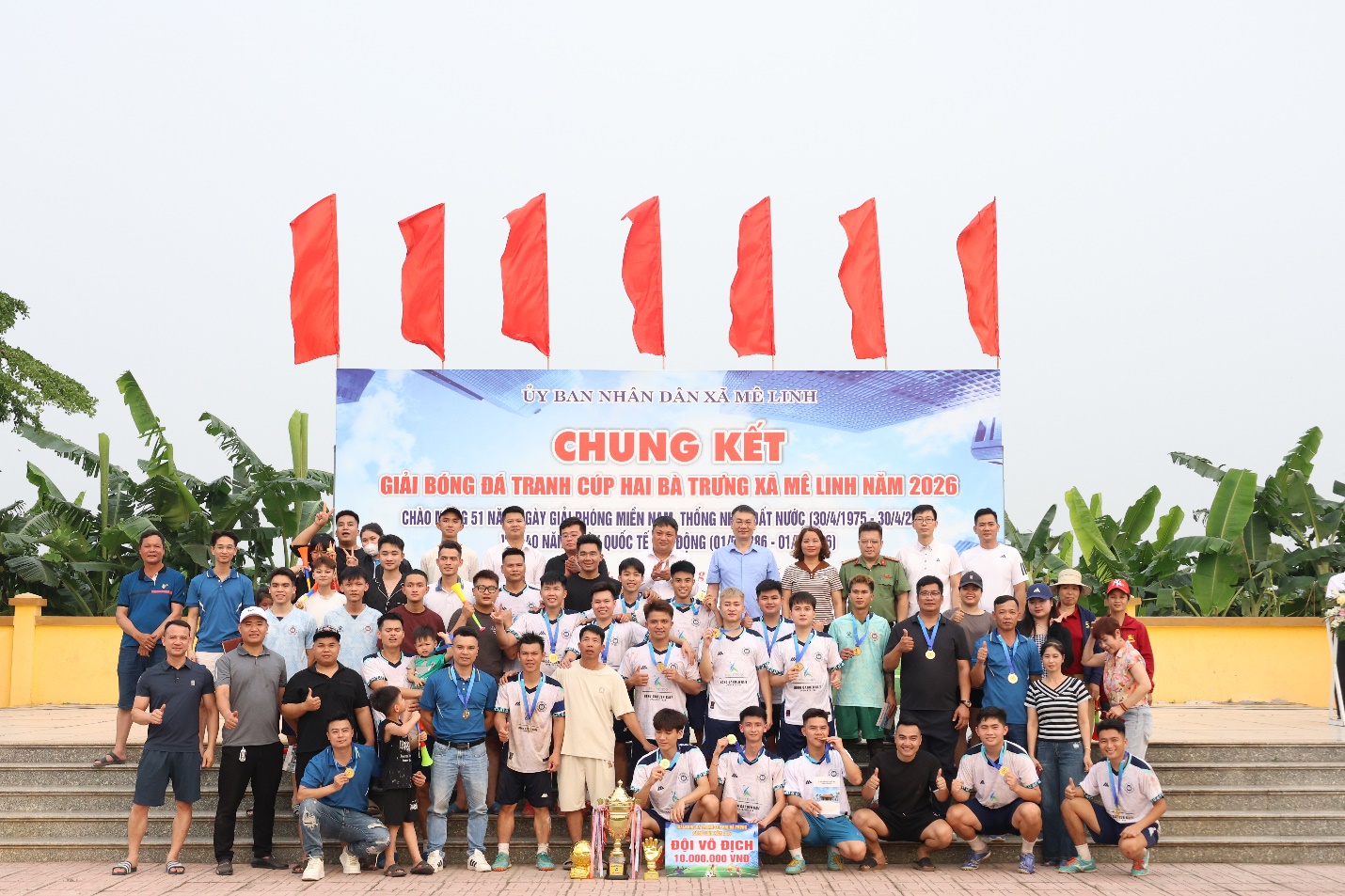 Đội bóng đá Thôn Trung Hậu Đông xuất sắc vô địch Giải bóng đá tranh cúp Hai Bà Trưng xã Mê Linh năm 2026- Ảnh 6.
