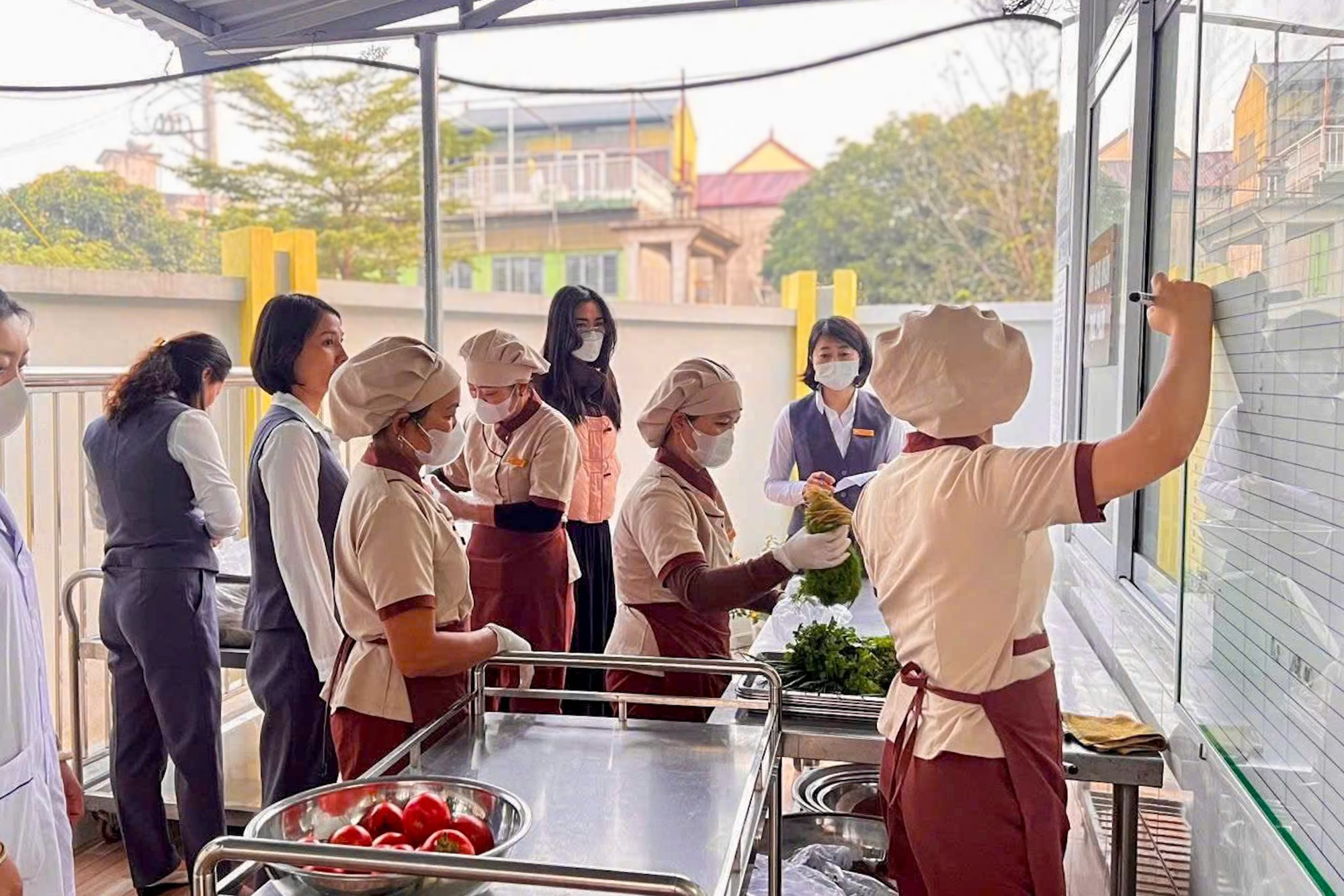 Xã Nam Phù gỡ “điểm nghẽn” an toàn thực phẩm từ cơ sở- Ảnh 3.