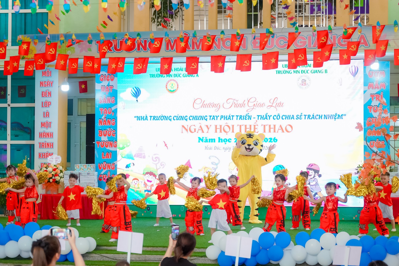 Trường học Hoài Đức đẩy mạnh trải nghiệm, rèn kỹ năng sống cho học sinh dịp kỷ niệm 30/4- Ảnh 4.