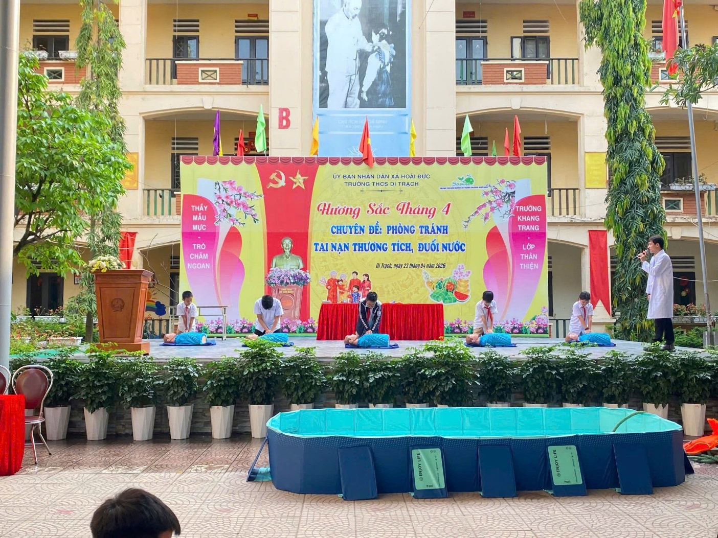 Trường học Hoài Đức đẩy mạnh trải nghiệm, rèn kỹ năng sống cho học sinh dịp kỷ niệm 30/4- Ảnh 9.