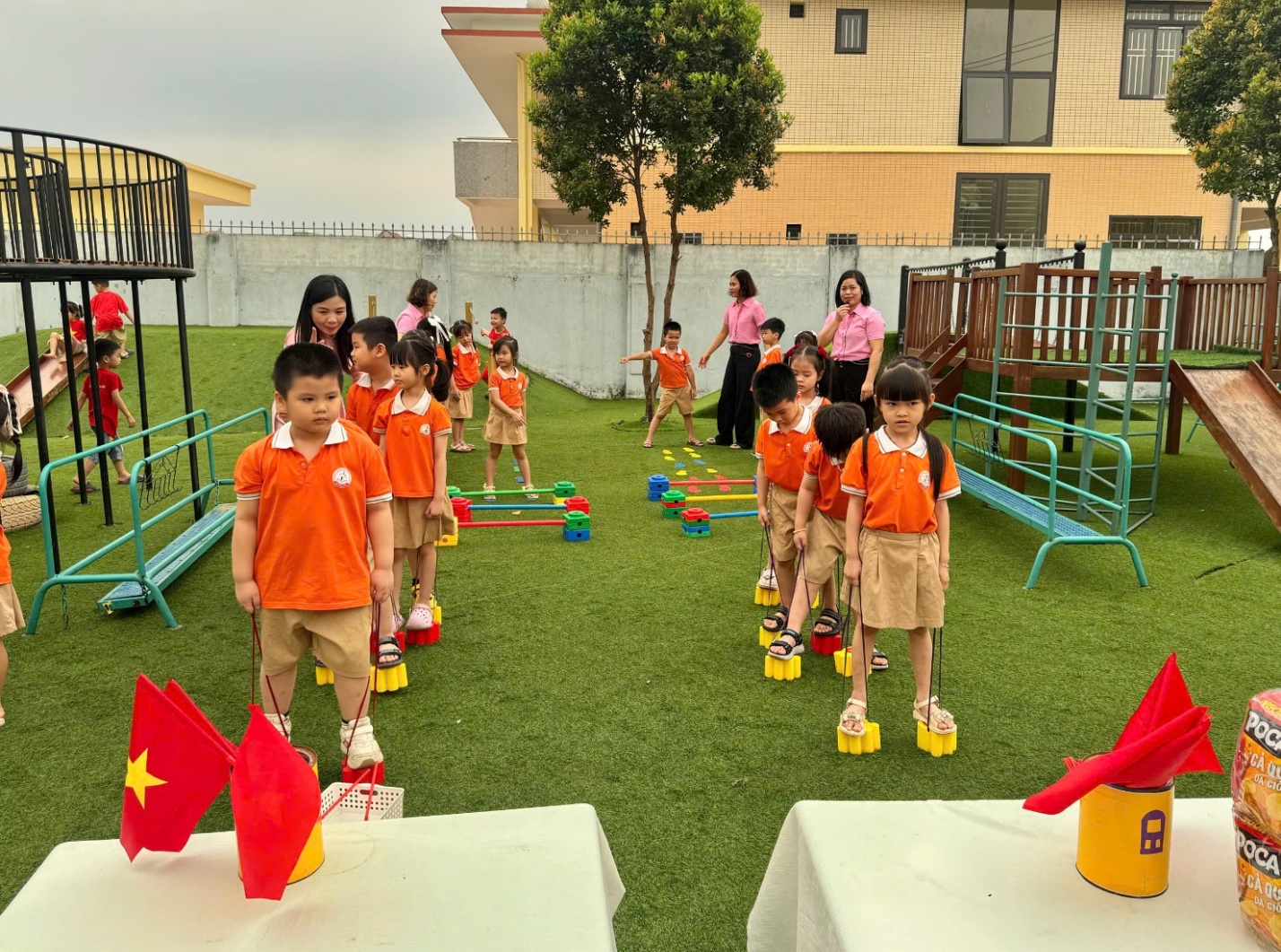 Trường học Hoài Đức đẩy mạnh trải nghiệm, rèn kỹ năng sống cho học sinh dịp kỷ niệm 30/4- Ảnh 24.