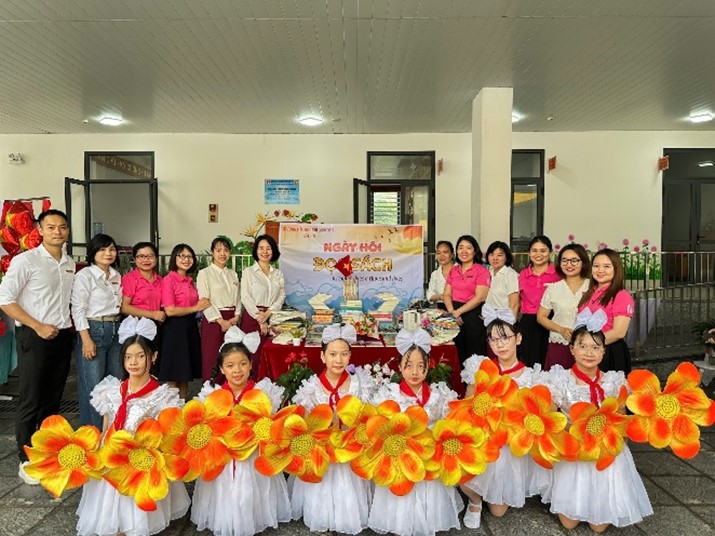 Trường Tiểu học Bùi Quốc Khái tổ chức “Ngày hội đọc sách” với chủ đề “Văn hóa đọc trong kỷ nguyên số”- Ảnh 9.