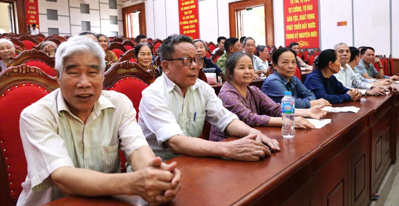 Xã Quang Minh: Thêm 19 trường hợp được bốc thăm nhận đất dịch vụ đợt 6- Ảnh 5.