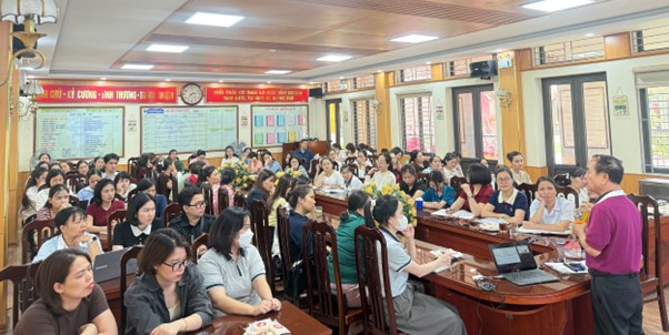 Trạm Y tế phường Thanh Xuân tổ chức tập huấn kỹ năng sơ cấp cứu tai nạn thương tích trong trường học cho các cán bộ y tế trường học trên địa bàn phường- Ảnh 5.