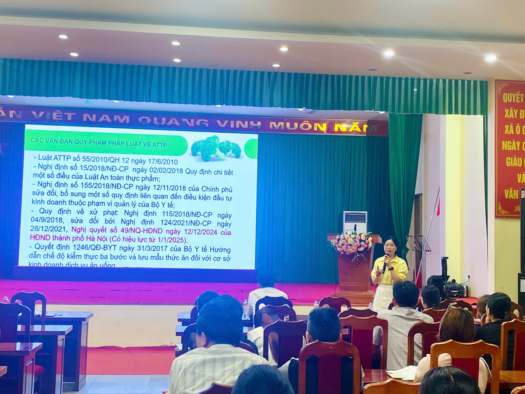 Hội nghị tập huấn tuyên truyền quy định về an toàn thực phẩm, thuế và bảo hiểm cho các cơ sở kinh doanh dịch vụ ăn uống- Ảnh 3.