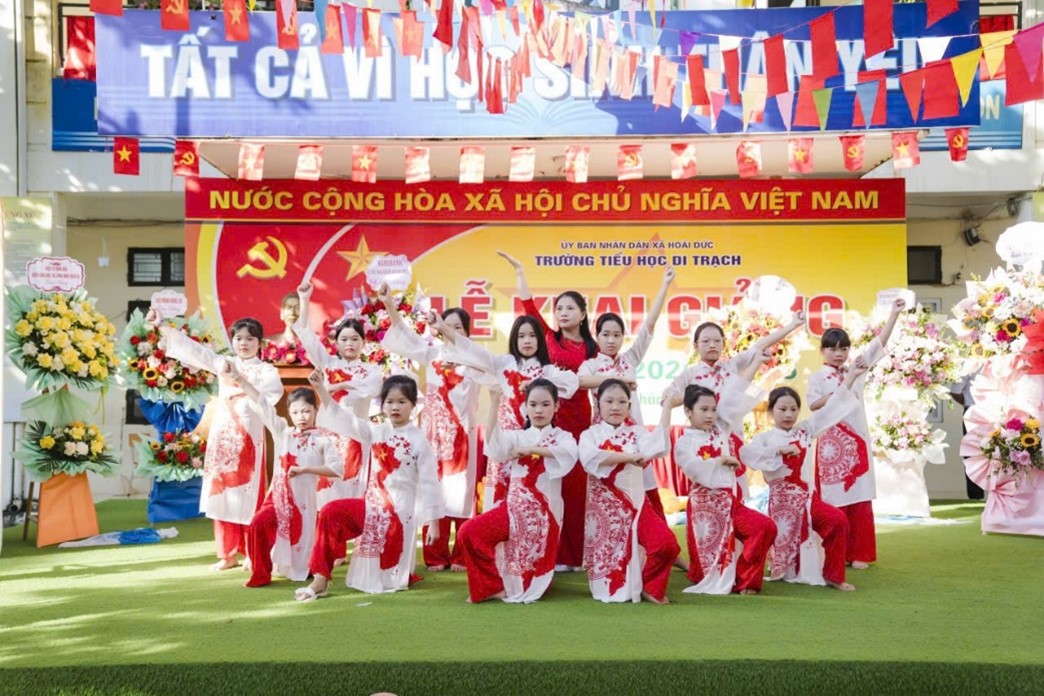 HOÀI ĐỨC: LAN TỎA NHỮNG CÂU CHUYỆN ĐẸP VỀ LÒNG NHÂN ÁI VÀ SỰ TẬN TỤY- Ảnh 3.