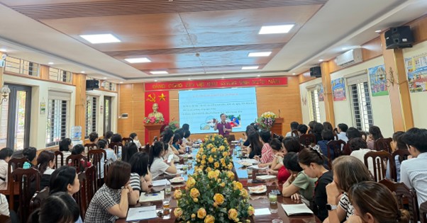 Trạm Y tế phường Thanh Xuân tổ chức tập huấn kỹ năng sơ cấp cứu tai nạn thương tích trong trường học cho các cán bộ y tế trường học trên địa bàn phường- Ảnh 1.