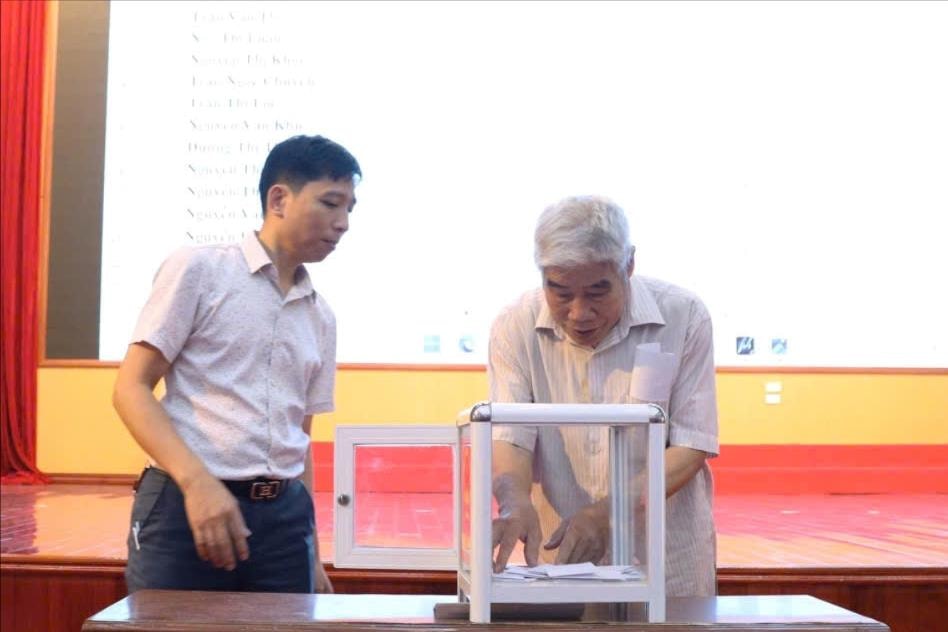 Xã Quang Minh: Thêm 19 trường hợp được bốc thăm nhận đất dịch vụ đợt 6- Ảnh 2.